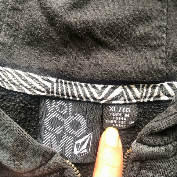 Volcom Men’s Zip up Hoodie - Picture 3 of 6